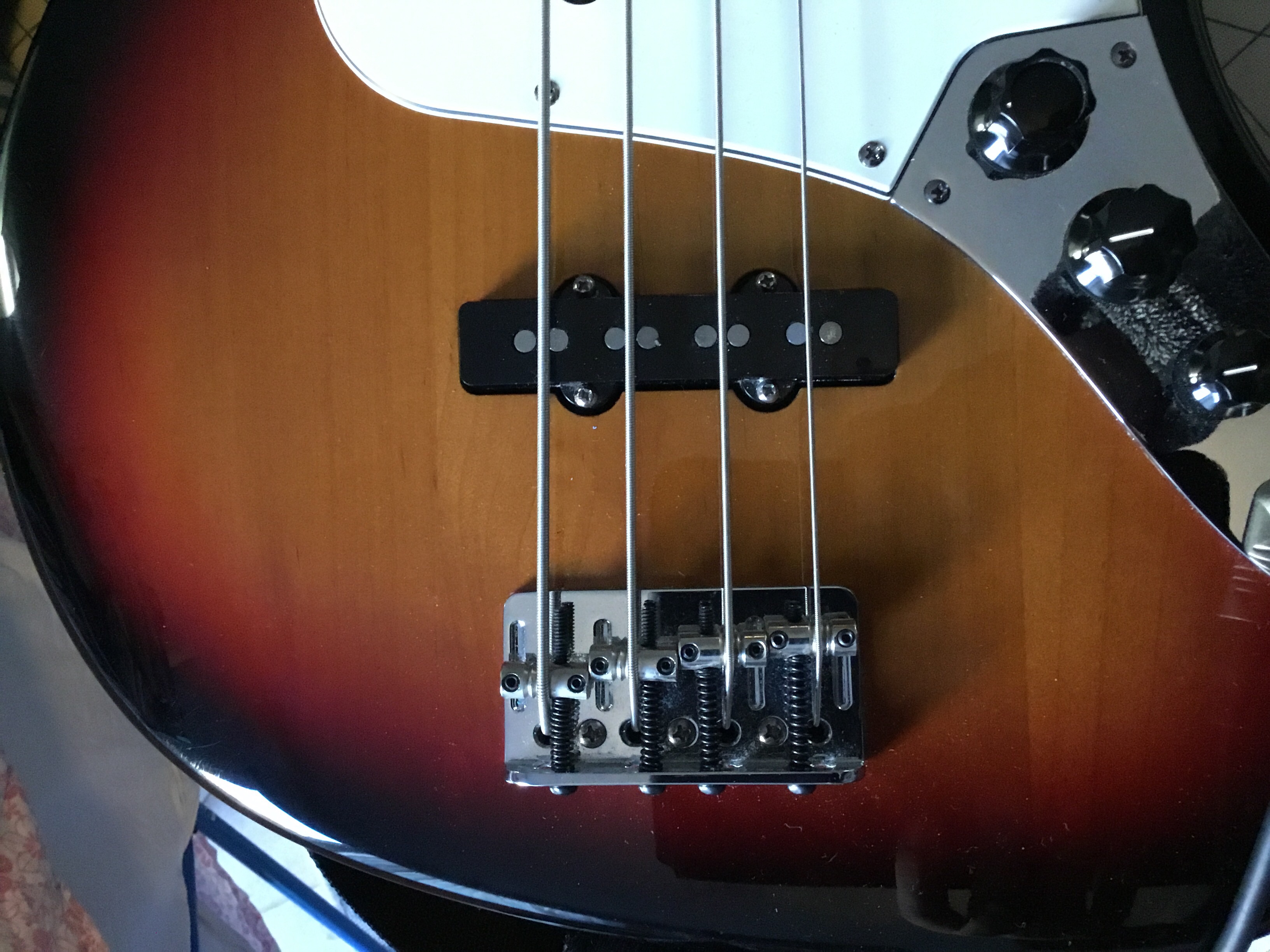 Which bridge fits my string thru Fender Bass? – Hipshot FAQ